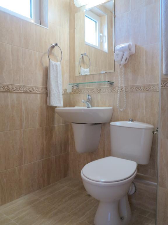 Solaris Apartments Sveti Konstantin Buitenkant foto